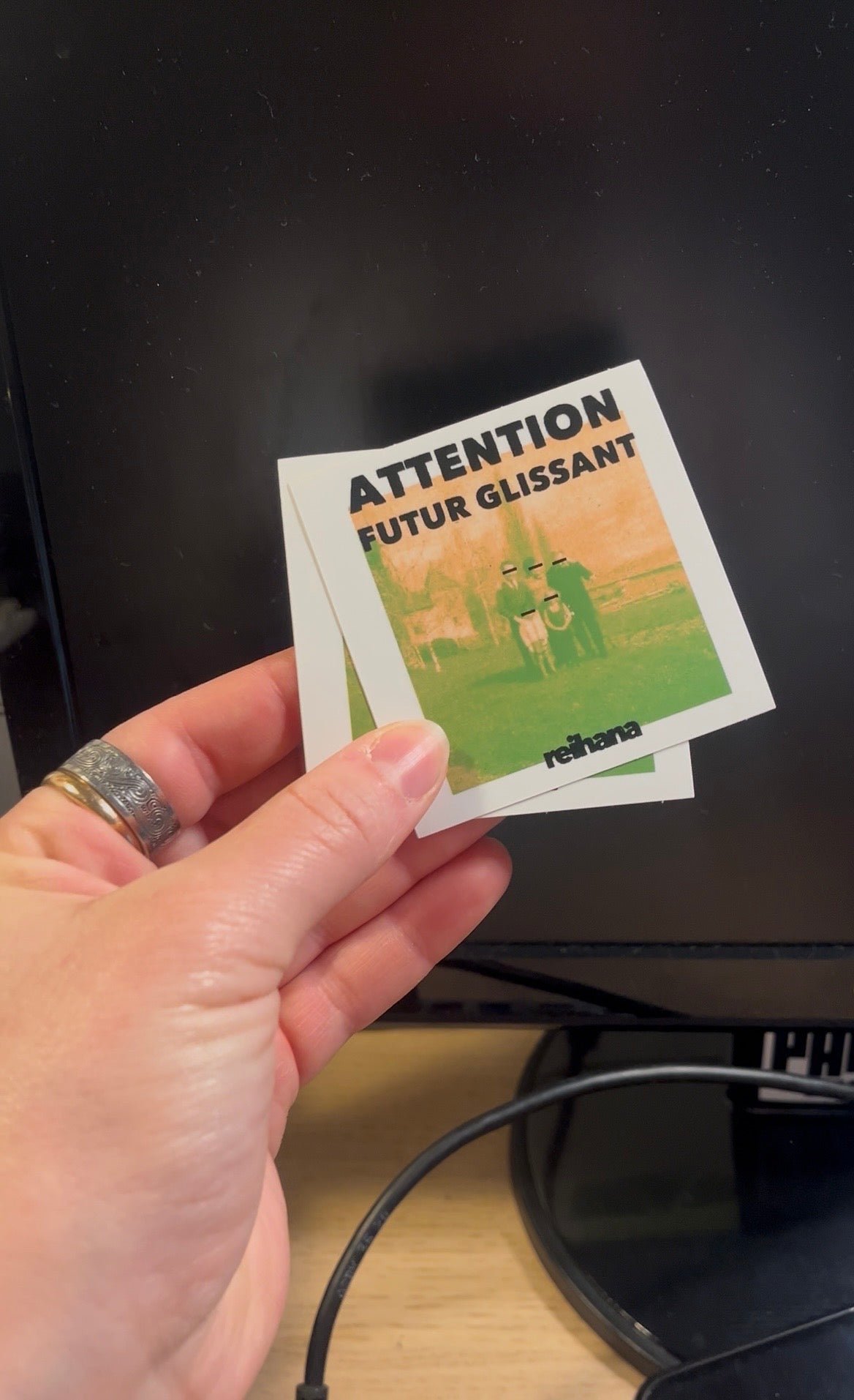 sticker - attention futur glissant